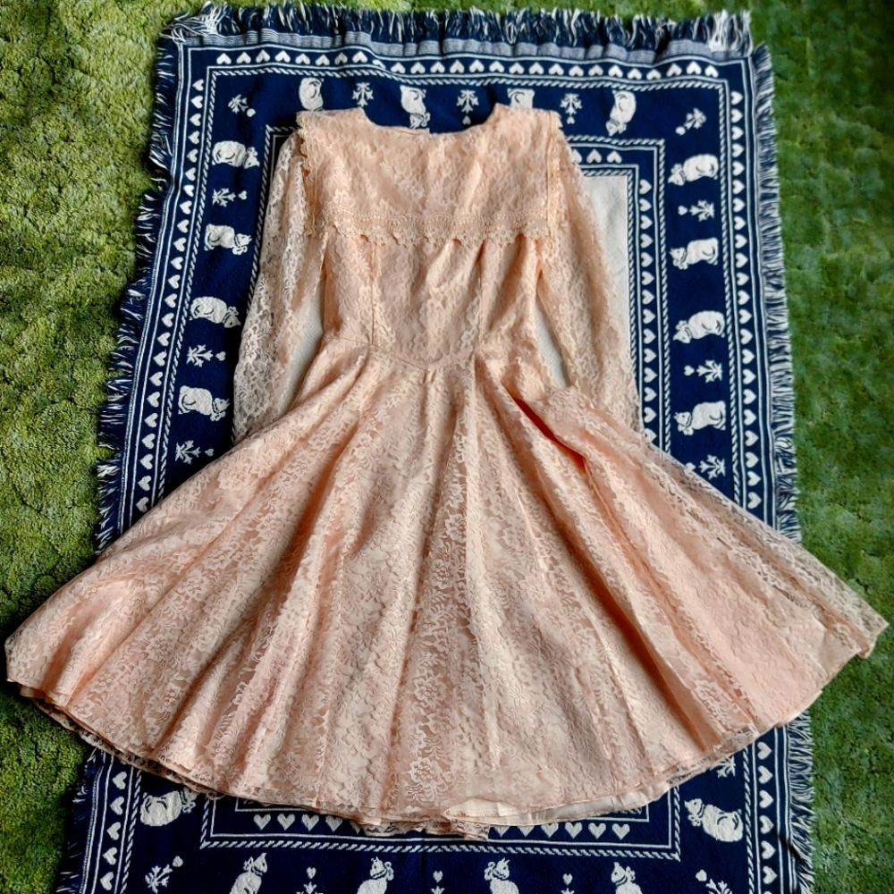 Beautiful Gunne Sax lace dress